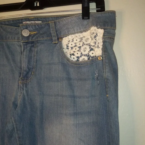 Women's Plus Size Kohls So Jeans Size 15 c… - Picture 2 of 8